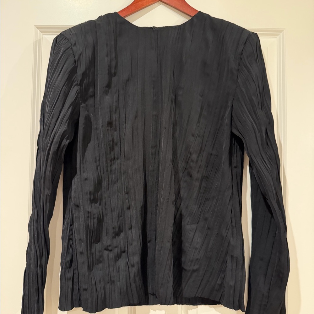 Chic Black Pleated Women's Blouse